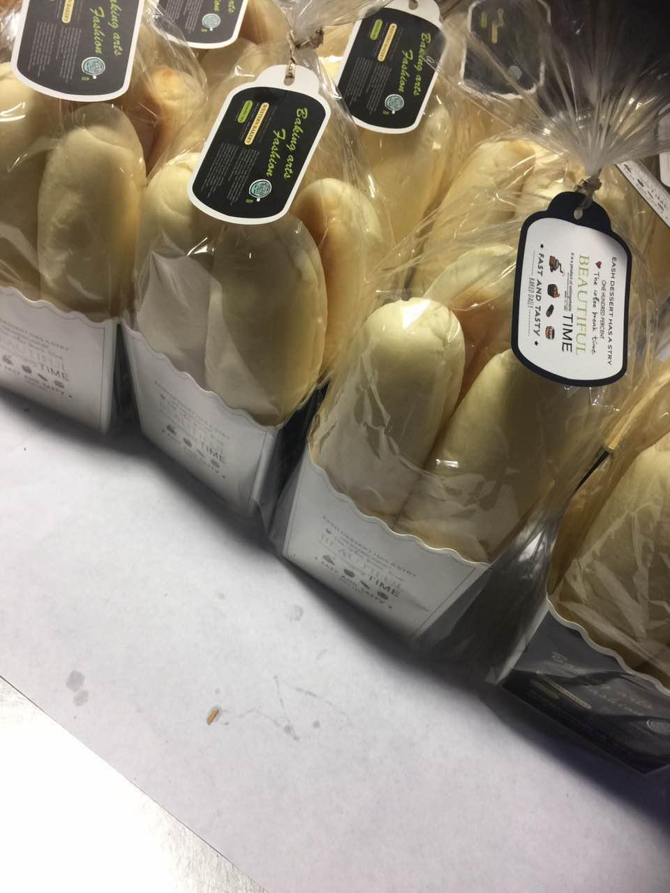 魂牽夢縈的白面包，終于出現了。白面包，愛的就是你，我選擇，我喜歡